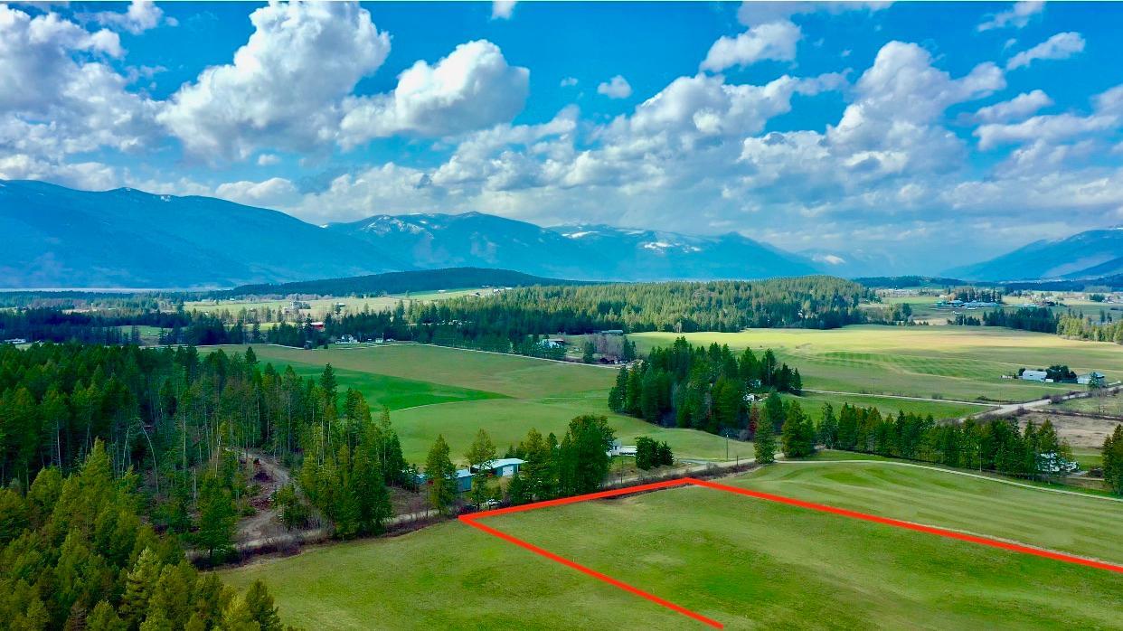 630 Huscroft Road, Lister, British Columbia  V0B 1G2 - Photo 3 - 2470897