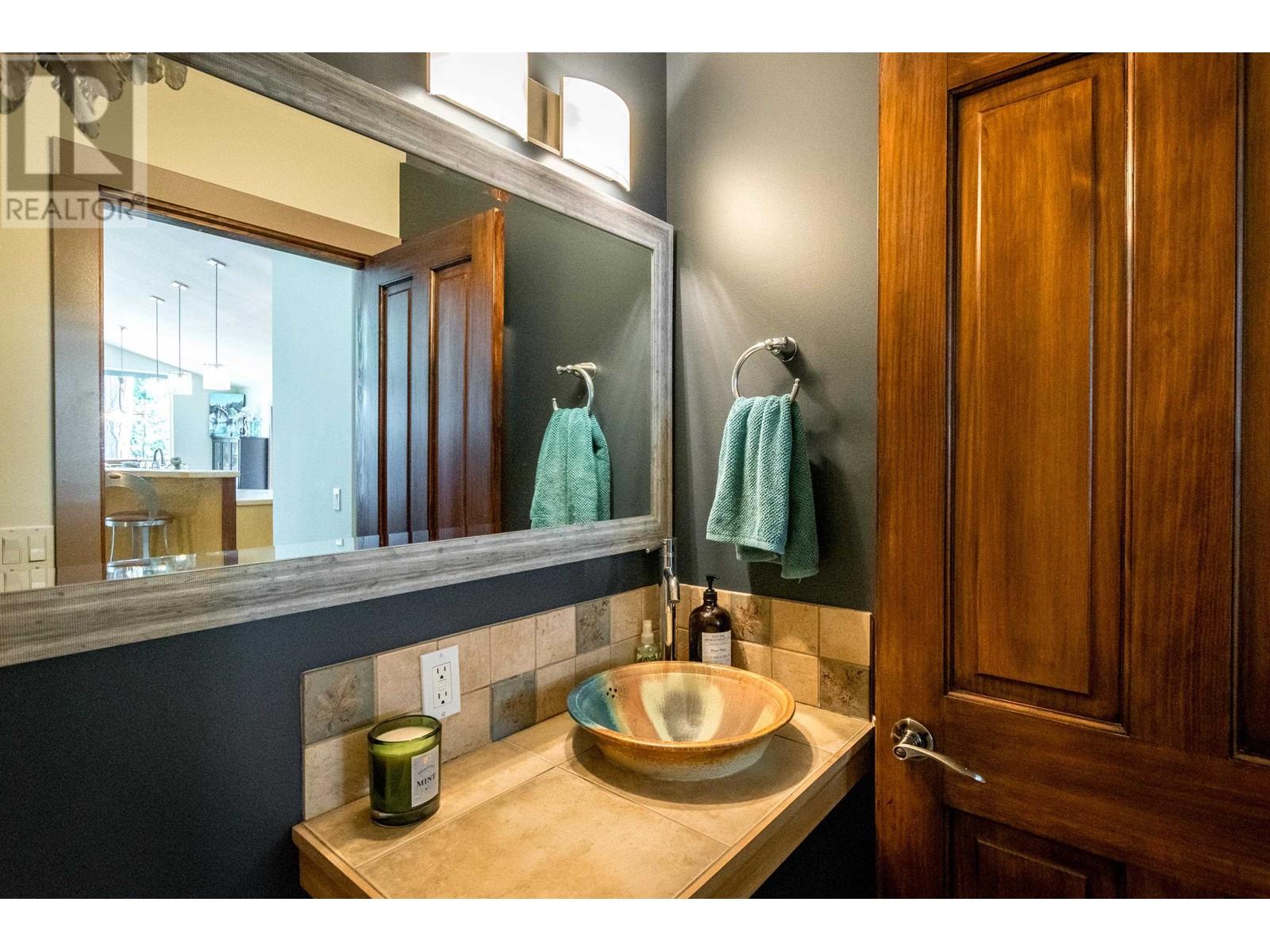 4224 Packalen Boulevard, Garden Bay, British Columbia  V0N 1S1 - Photo 25 - R2892255