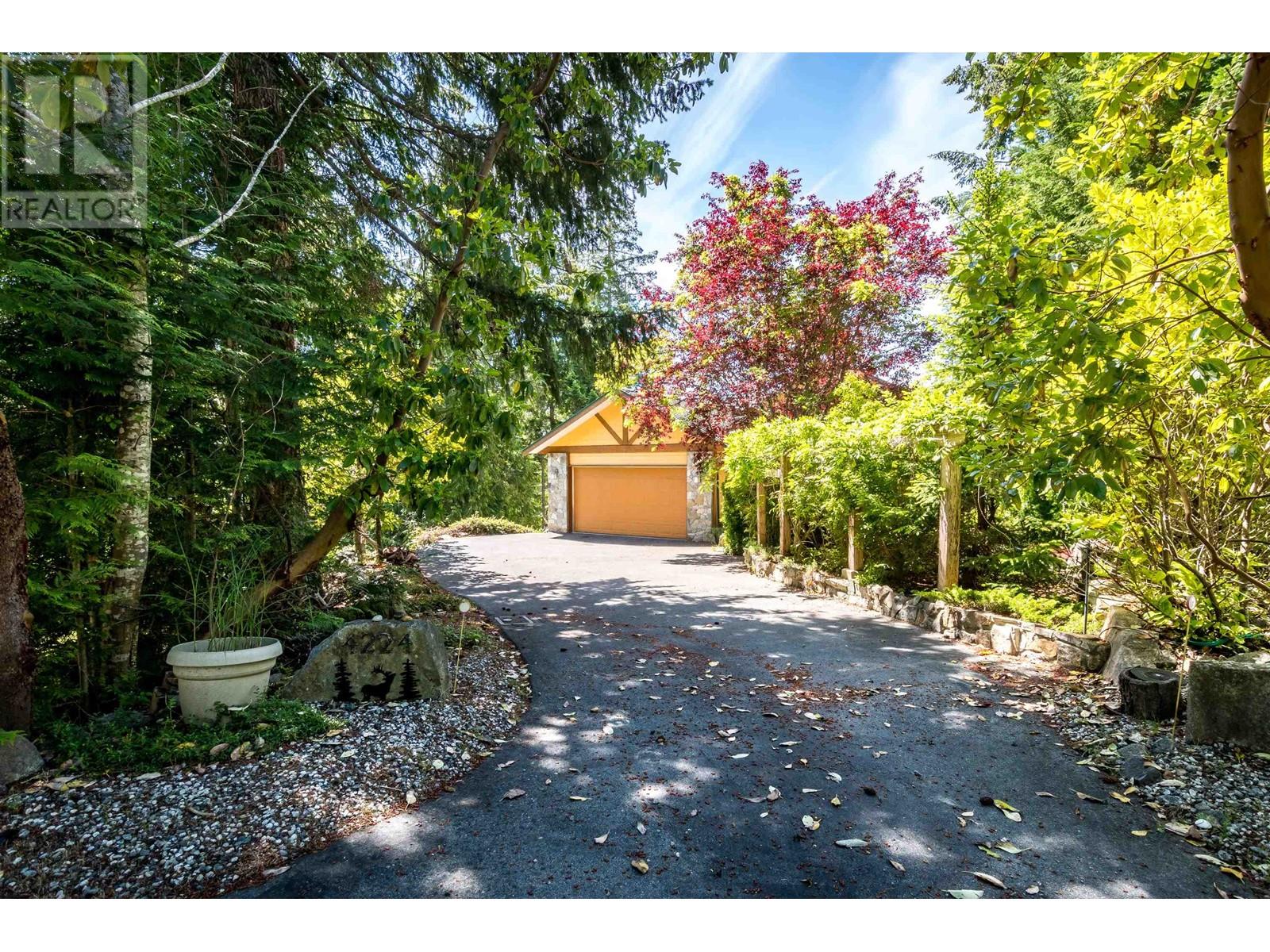 4224 Packalen Boulevard, Garden Bay, British Columbia  V0N 1S1 - Photo 7 - R2892255