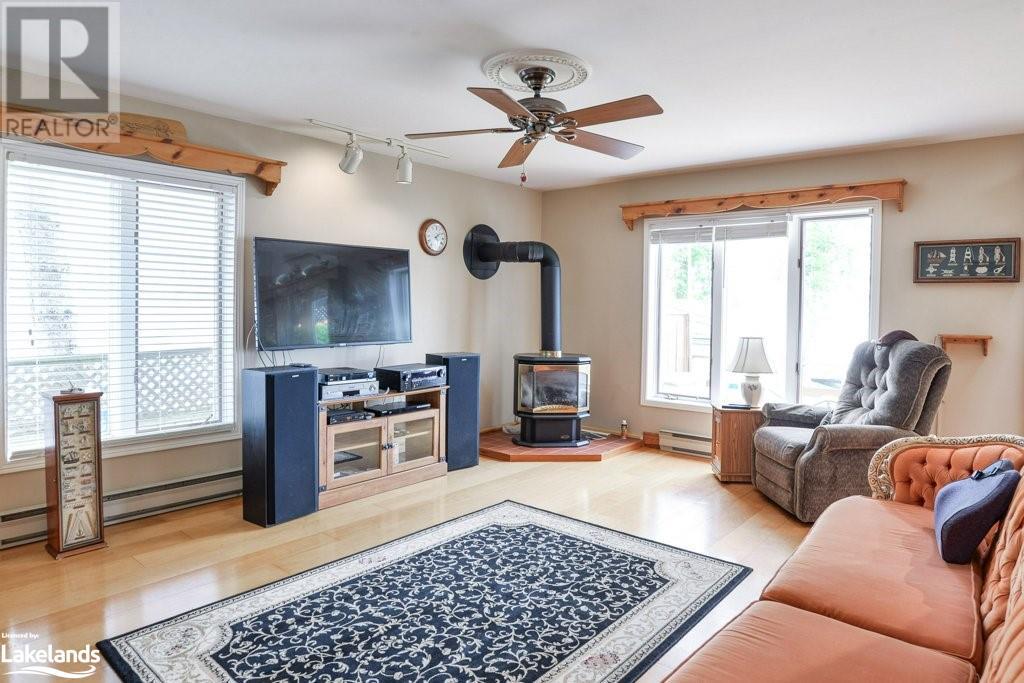 2102 Lakeshore Drive, Brechin, Ontario  L0K 1B0 - Photo 4 - 40602969