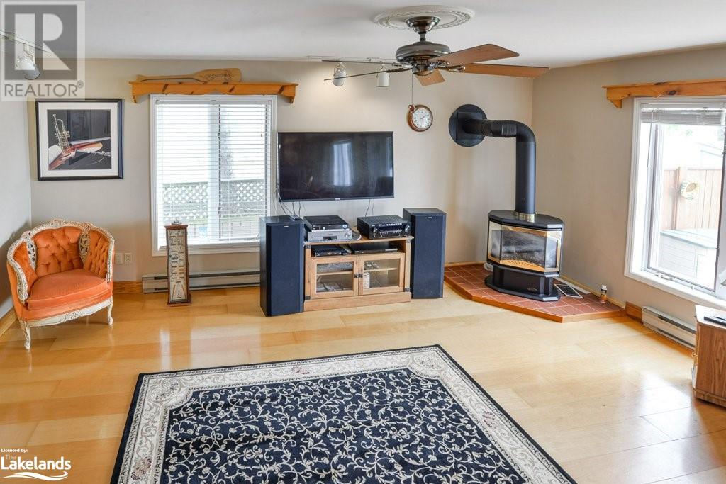 2102 Lakeshore Drive, Brechin, Ontario  L0K 1B0 - Photo 6 - 40602969