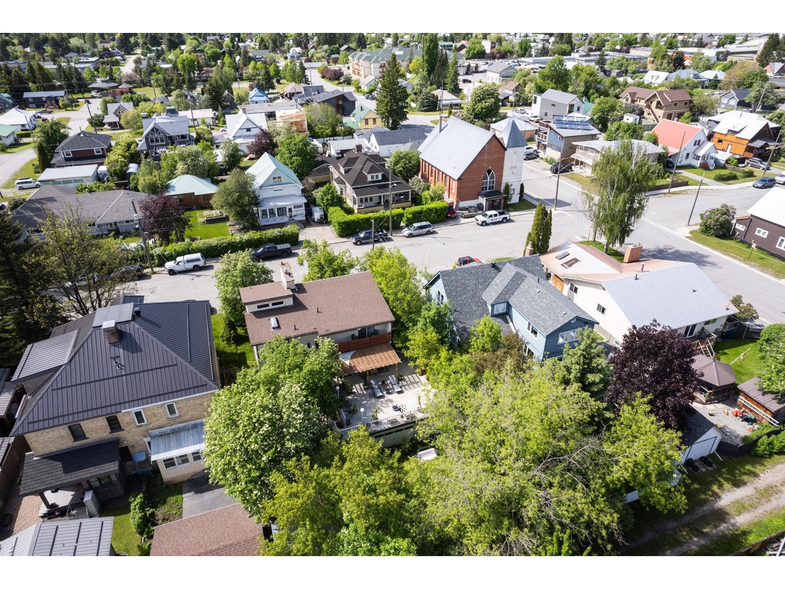 642 4th Avenue, Fernie, British Columbia  V0B 1M0 - Photo 65 - 2477633