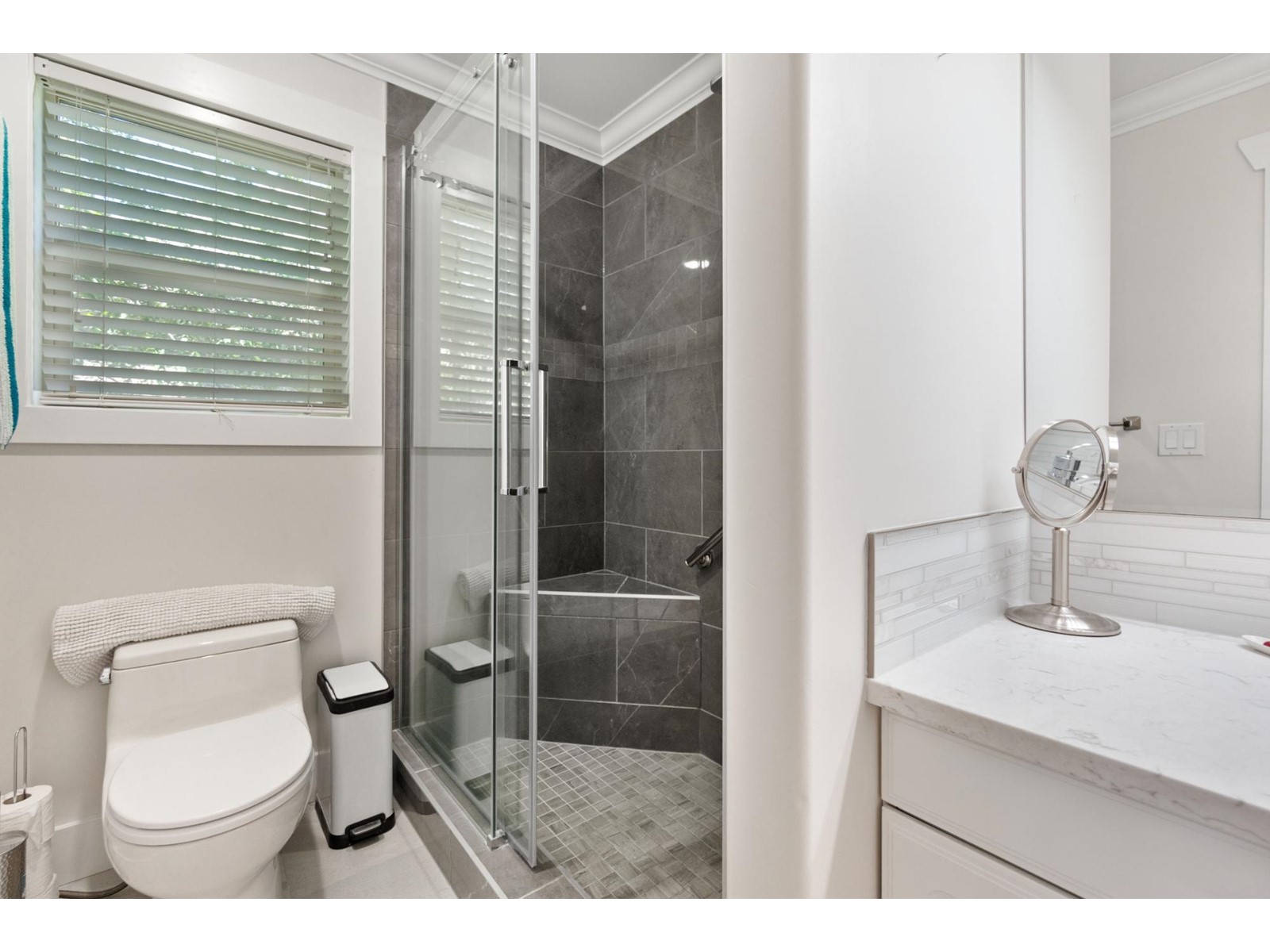 1371 37th Street, Castlegar, British Columbia  V1N 3N2 - Photo 38 - 2477636