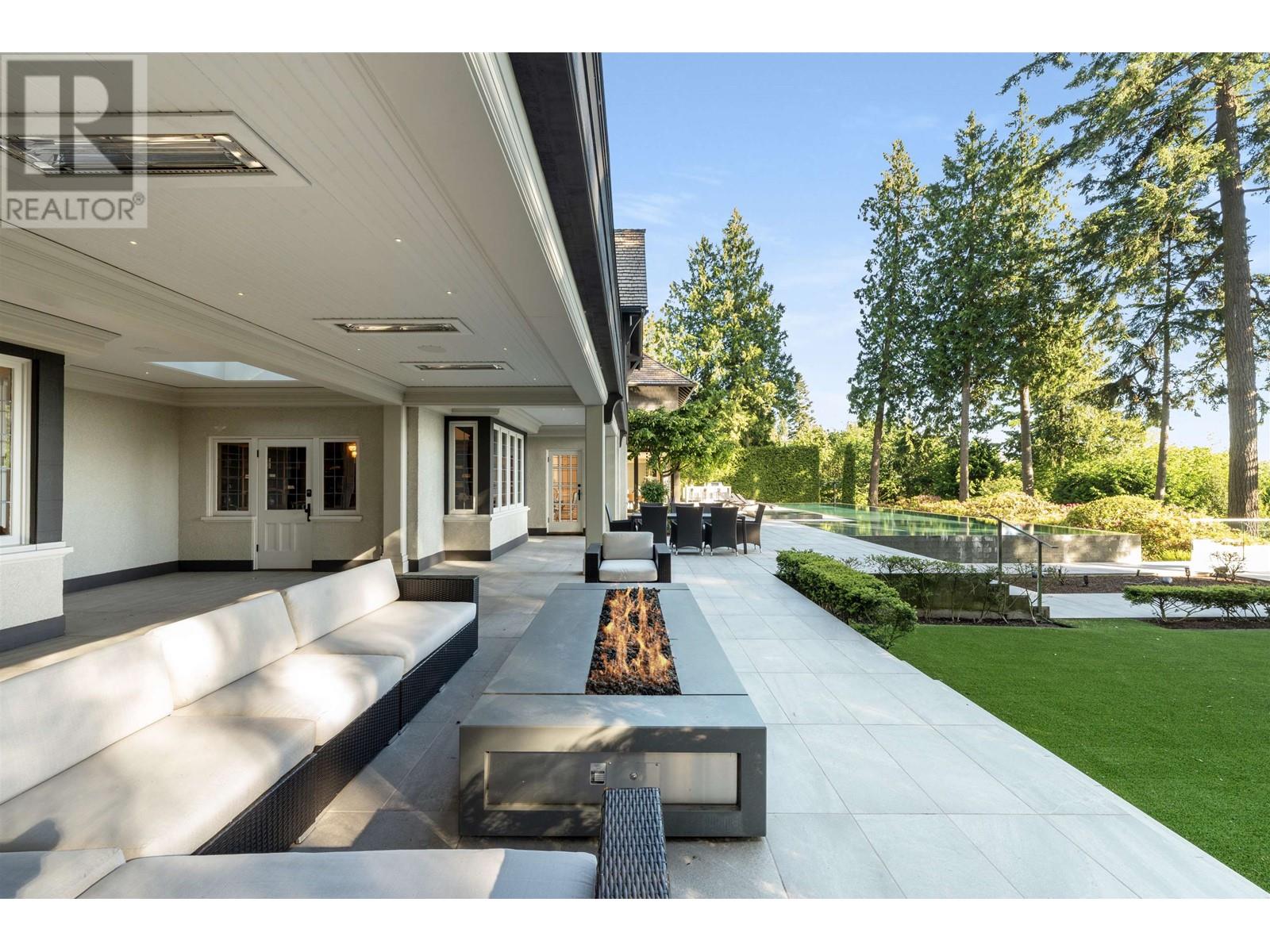 Listing Picture 33 of 40 : 2106 SW MARINE DRIVE, Vancouver / 溫哥華 - 魯藝地產 Yvonne Lu Group - MLS Medallion Club Member