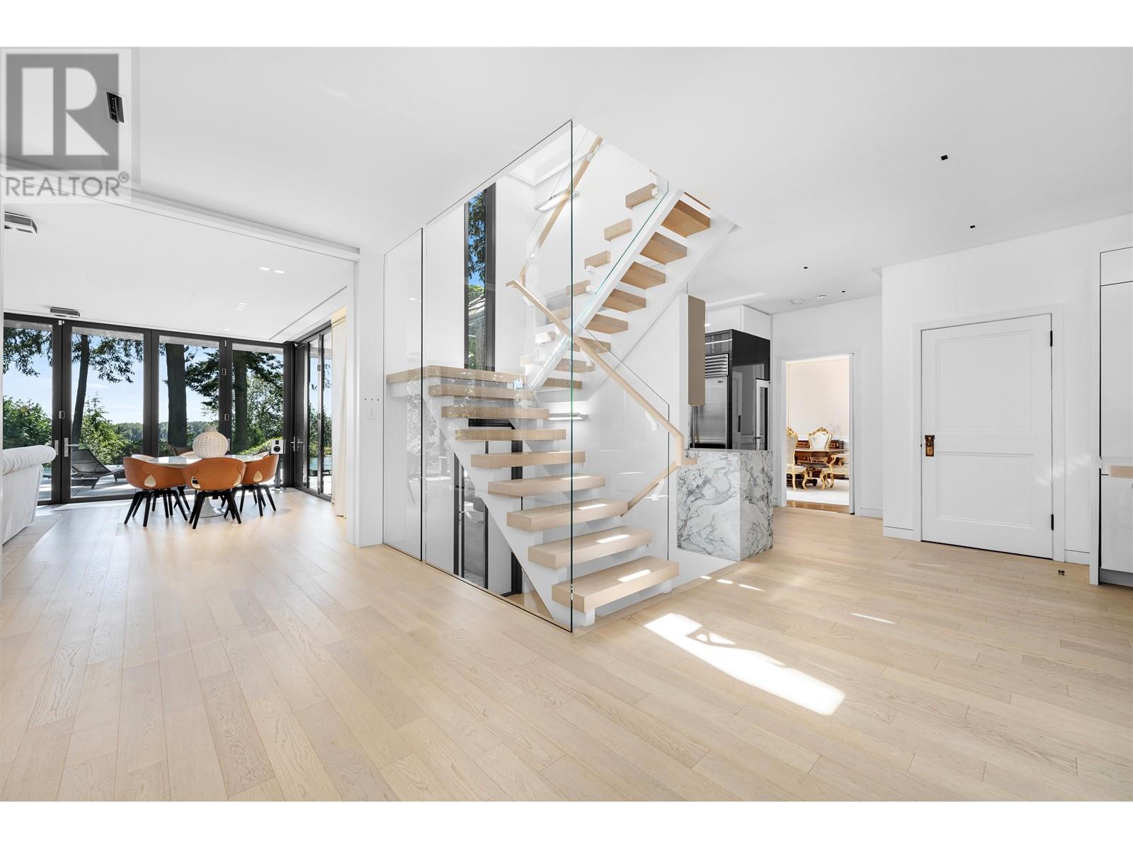 Listing Picture 9 of 40 : 2106 SW MARINE DRIVE, Vancouver / 溫哥華 - 魯藝地產 Yvonne Lu Group - MLS Medallion Club Member