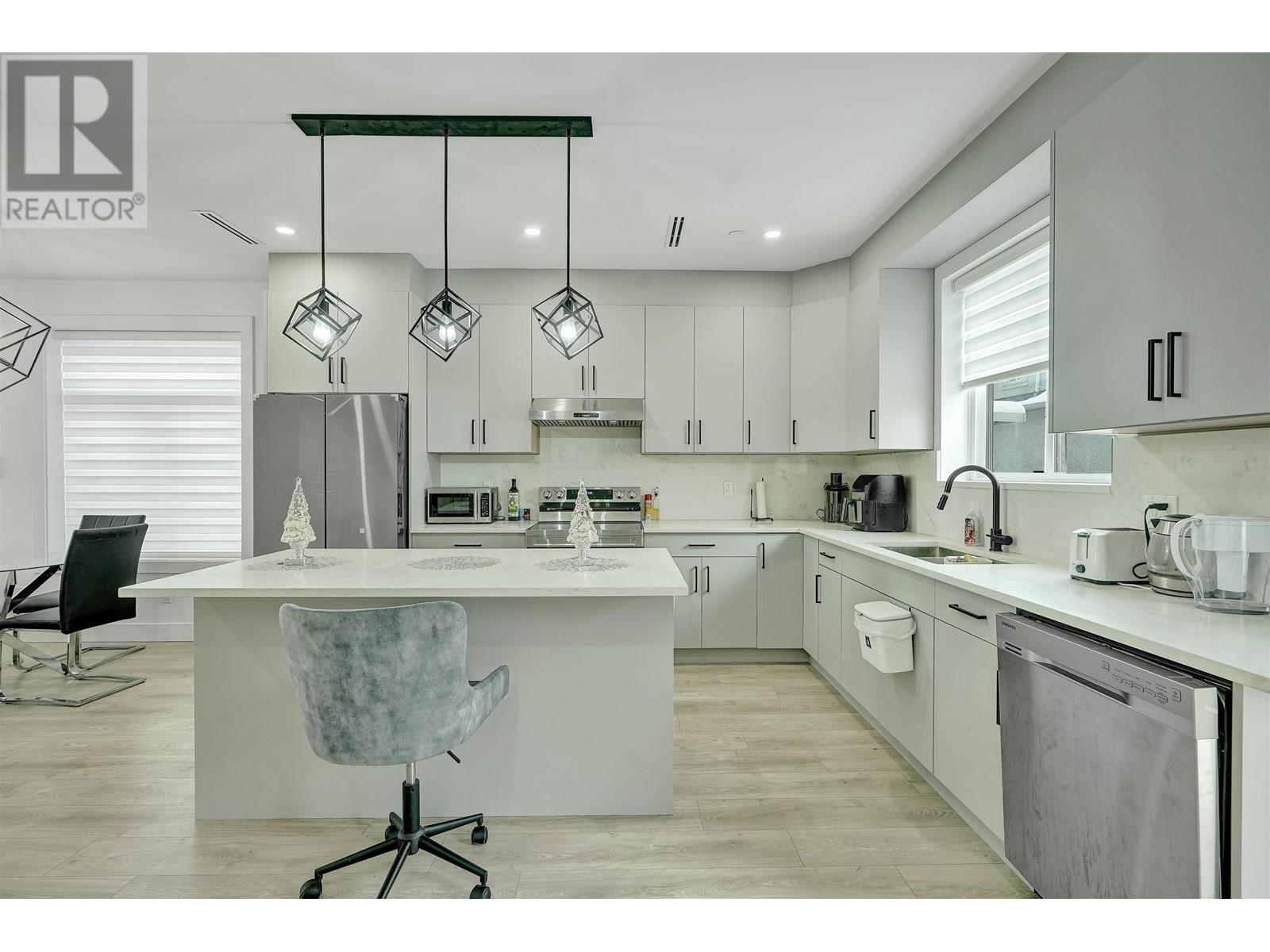 1421 E 62nd Avenue, Vancouver, British Columbia  V5N 1B7 - Photo 11 - R2891117