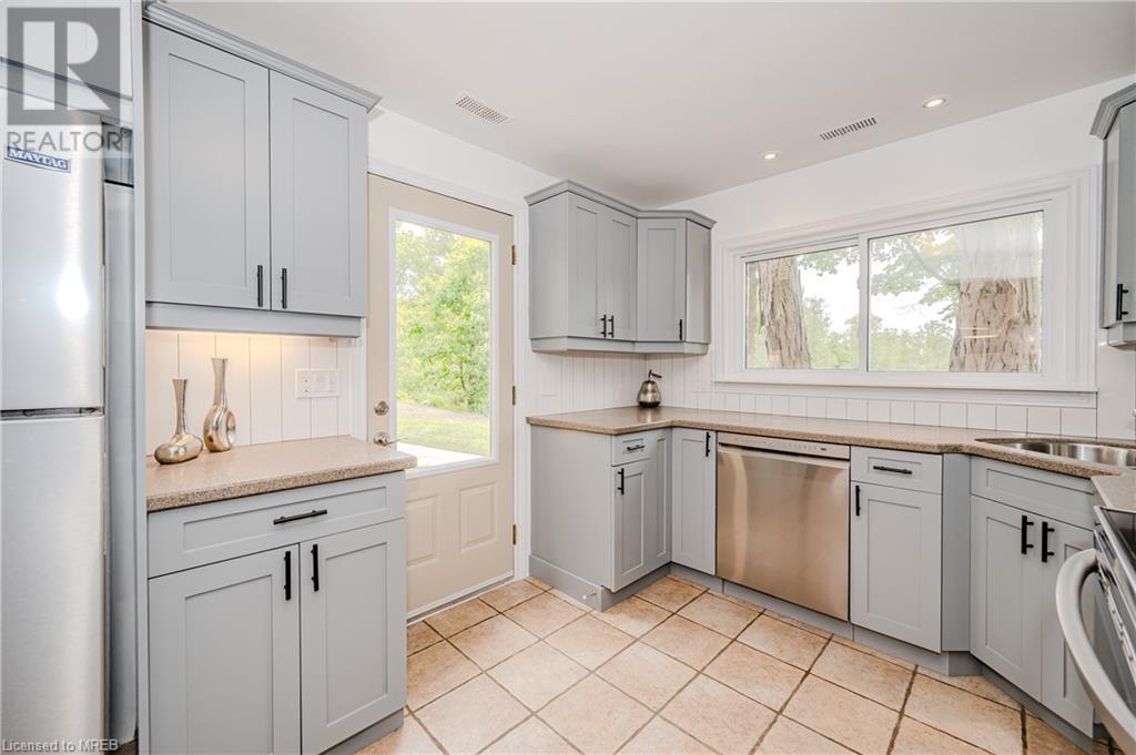 2 Campview Road, Stoney Creek, Ontario  L8E 5E2 - Photo 15 - 40604524