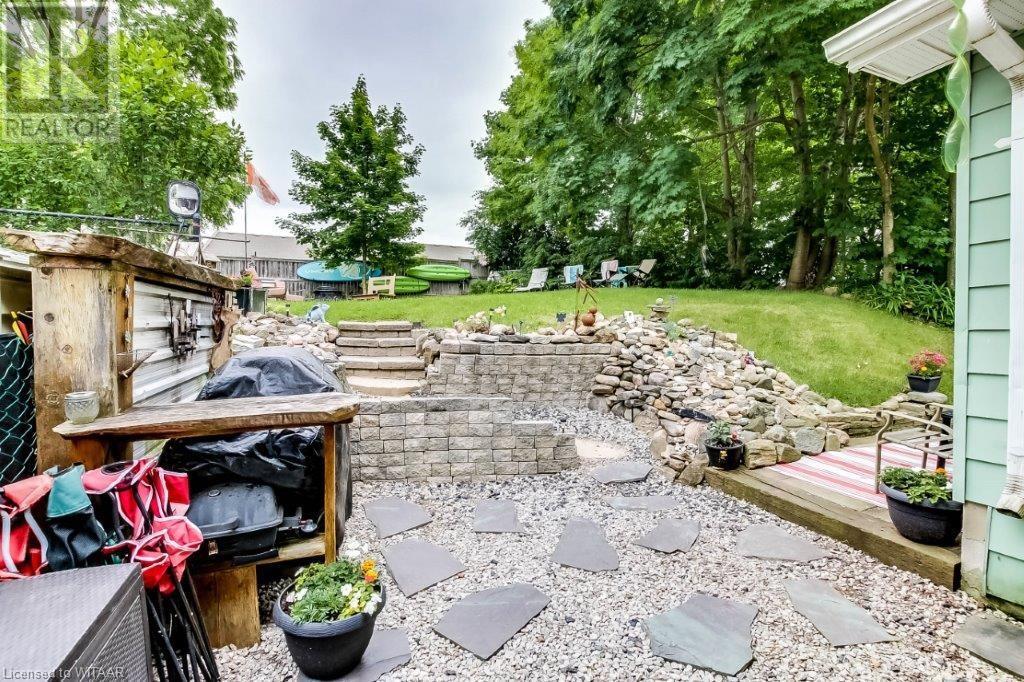 161 Carroll Street, Ingersoll, Ontario  N5C 1W3 - Photo 4 - 40604081