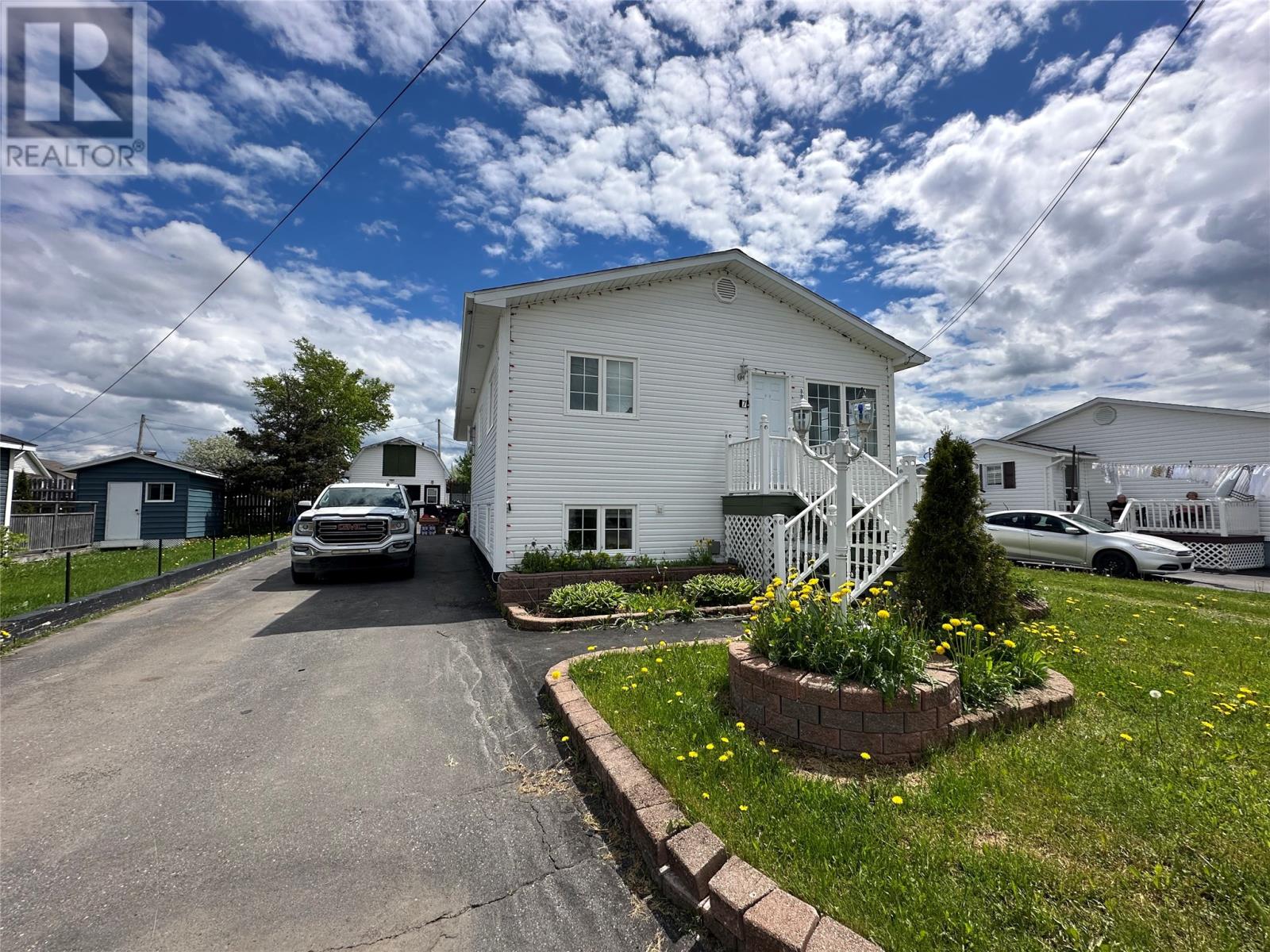 7 Elliott Street, Grand Falls-Windsor, Newfoundland & Labrador  A2B 1H7 - Photo 1 - 1273504