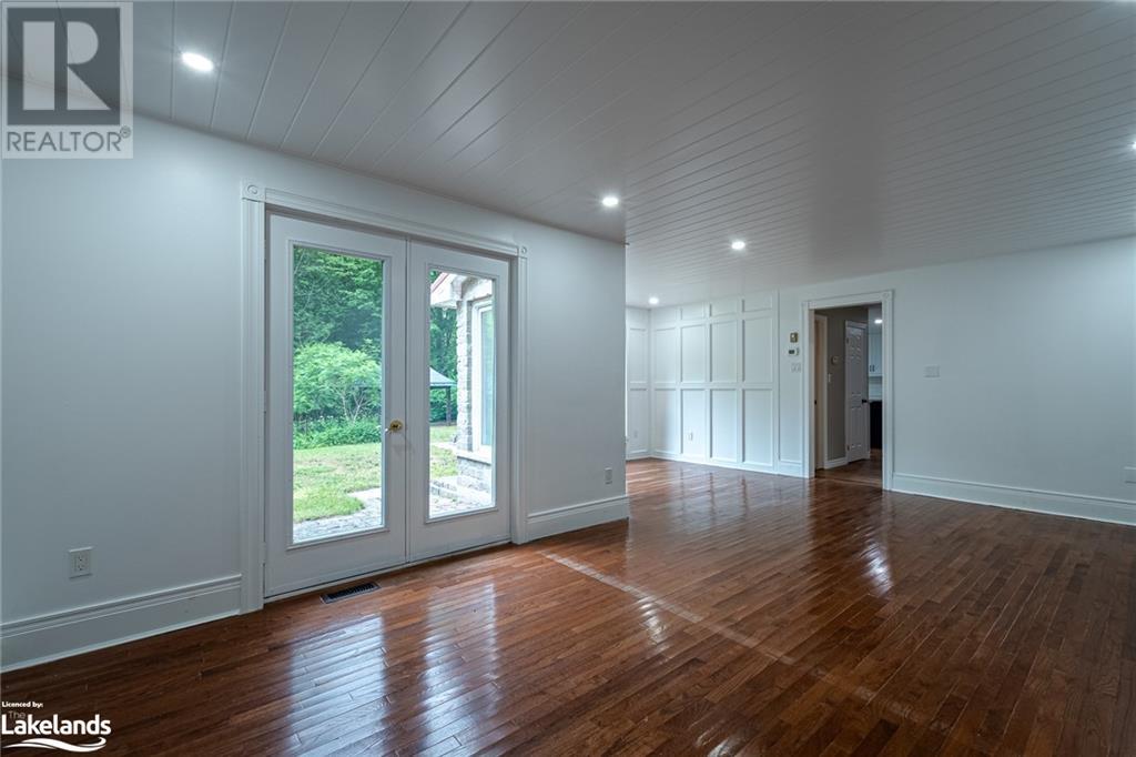 8275 County Road 9, Creemore, Ontario  L0M 1G0 - Photo 11 - 40602273