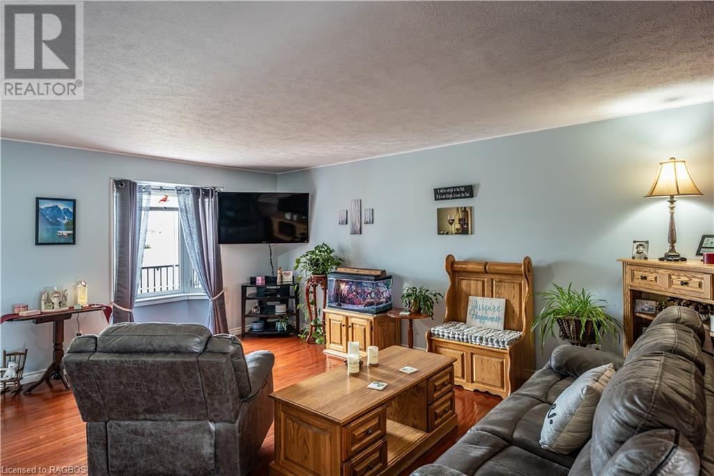 636 22nd Avenue, Hanover, Ontario  N4N 3W7 - Photo 10 - 40604370