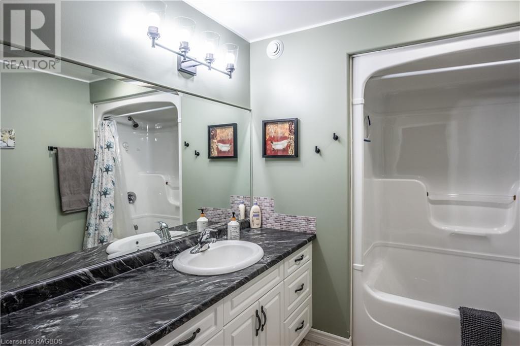 636 22nd Avenue, Hanover, Ontario  N4N 3W7 - Photo 17 - 40604370