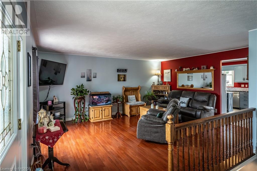 636 22nd Avenue, Hanover, Ontario  N4N 3W7 - Photo 9 - 40604370