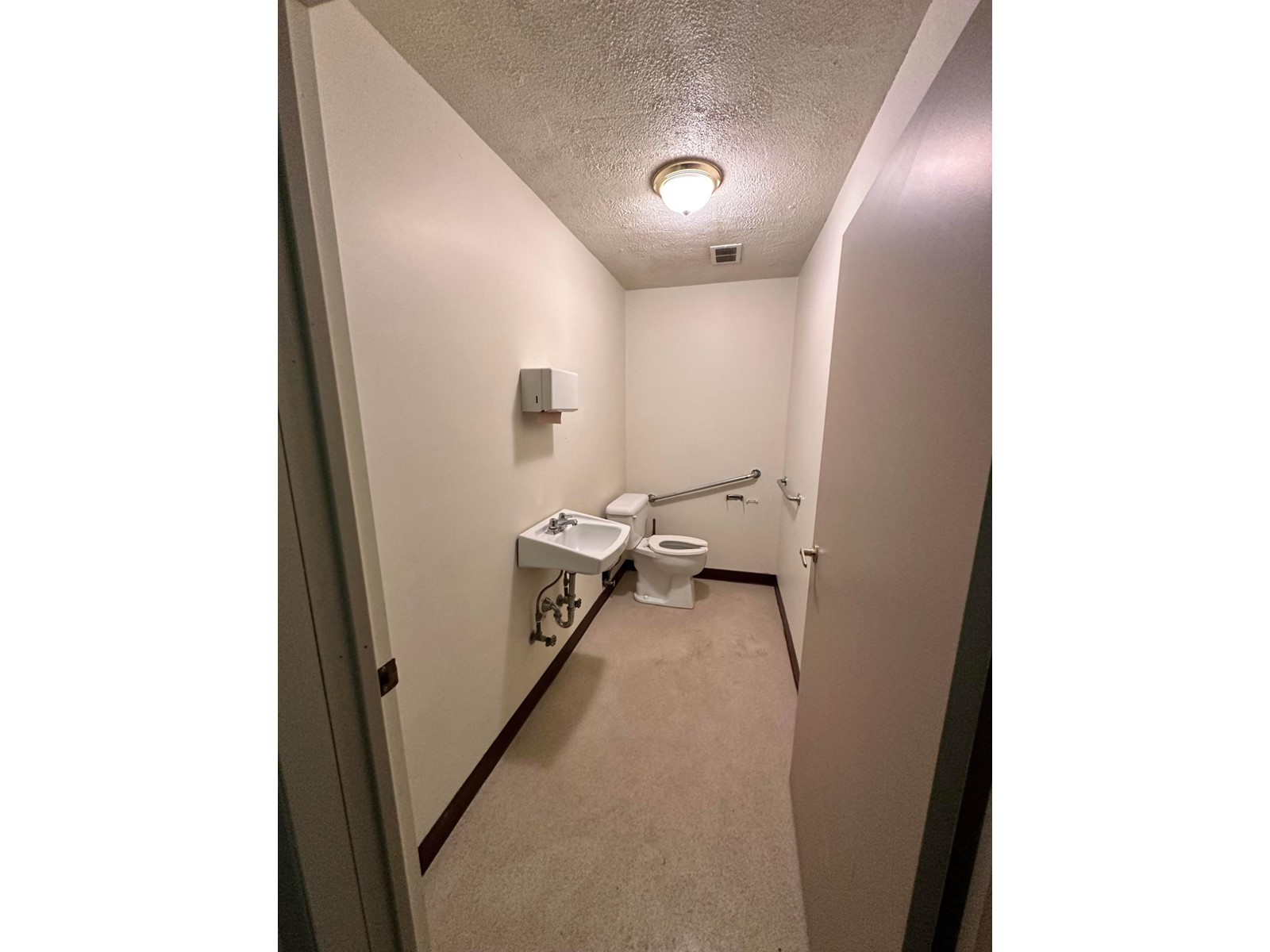 1506 Cedar Avenue, Trail, British Columbia  V1R 4C6 - Photo 11 - 2477637