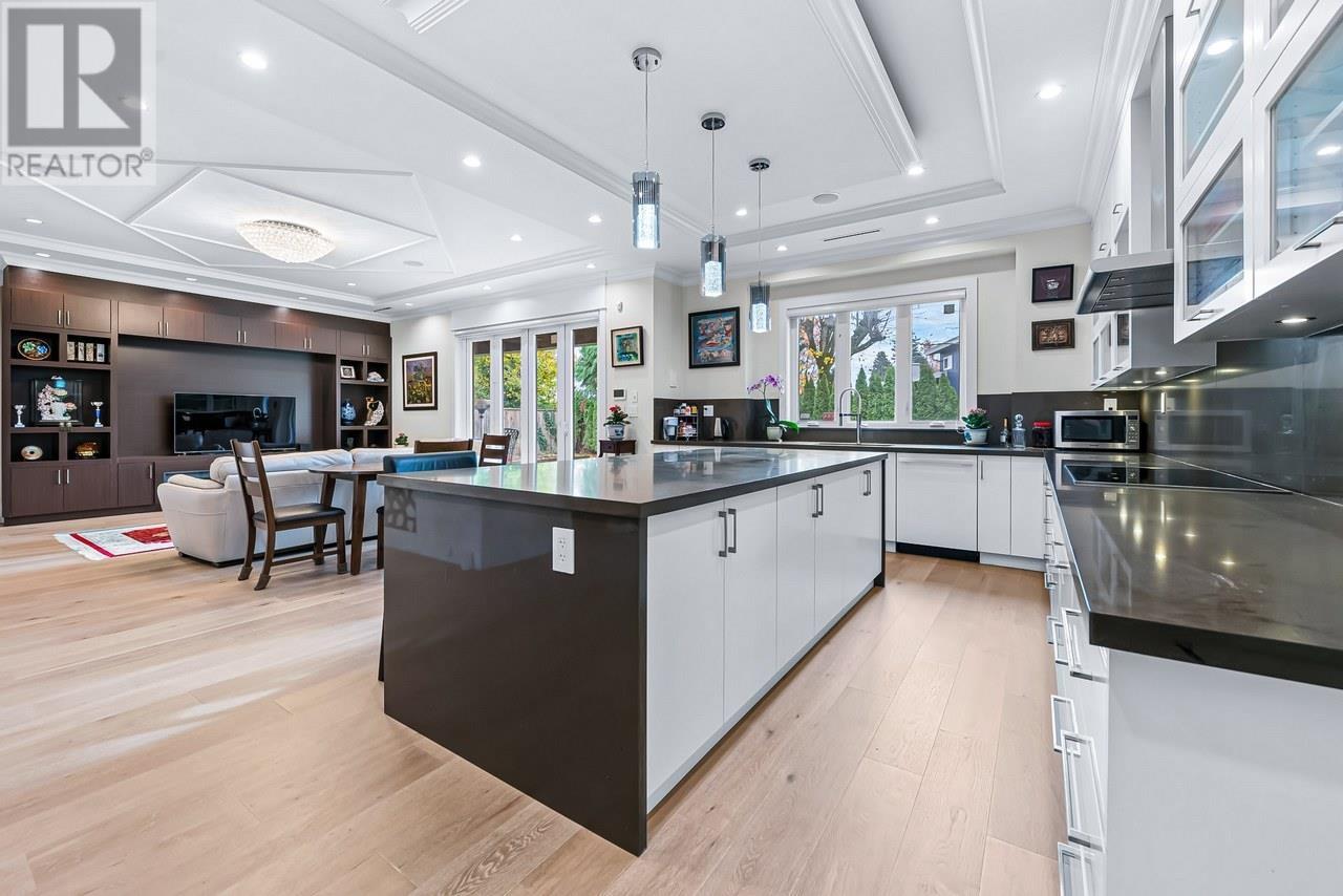 Listing Picture 11 of 40 : 8631 FAIRDELL CRESCENT, Richmond / 烈治文 - 魯藝地產 Yvonne Lu Group - MLS Medallion Club Member