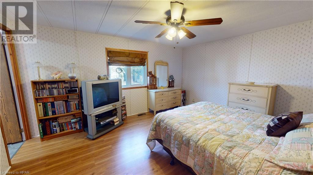 8 Algonquin Lane, AshfieldColborneWawanosh, Ontario N7A 3Y2 (26482258