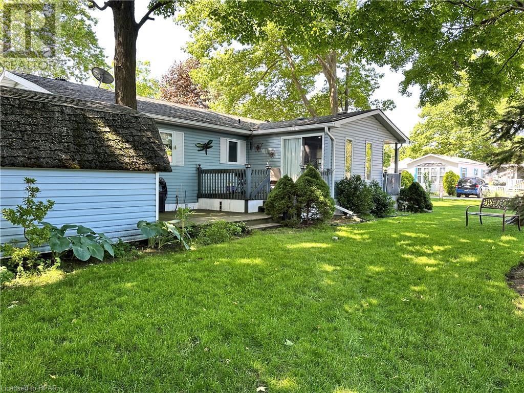 8 Algonquin Lane, AshfieldColborneWawanosh, Ontario N7A 3Y2 (26482258