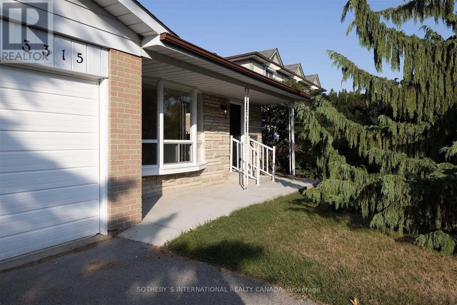 Property at 3315 NADINE CRESCENT image 2