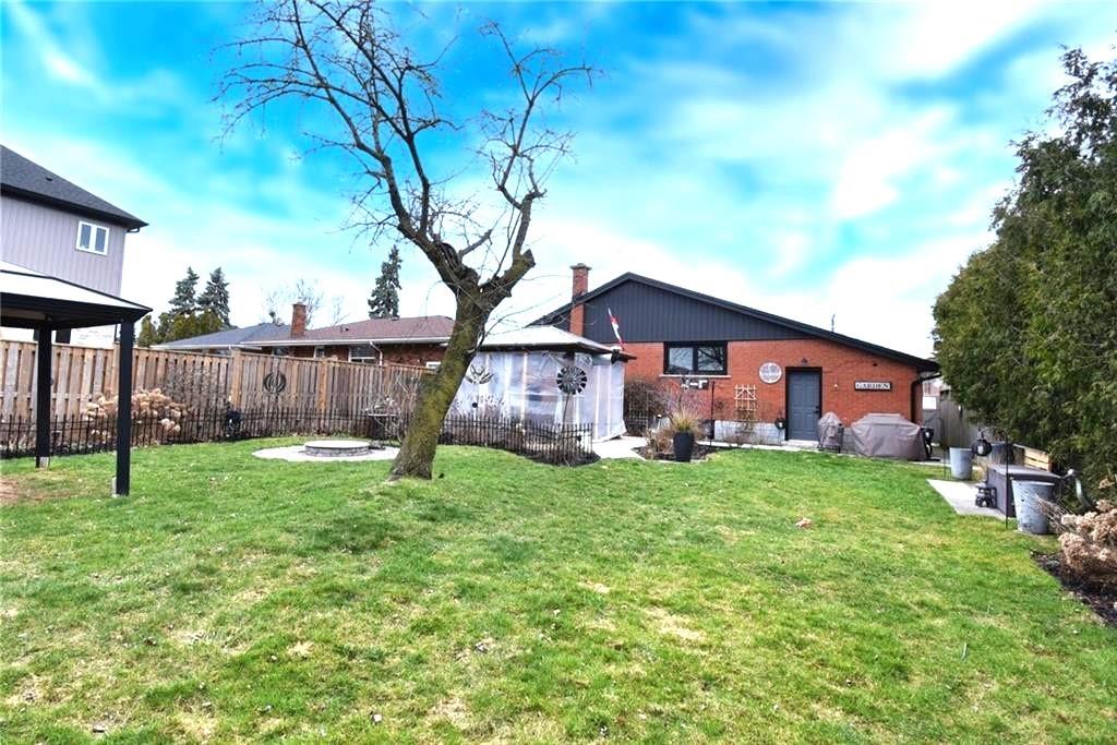 Image of property at 3 PLEASANT Avenue