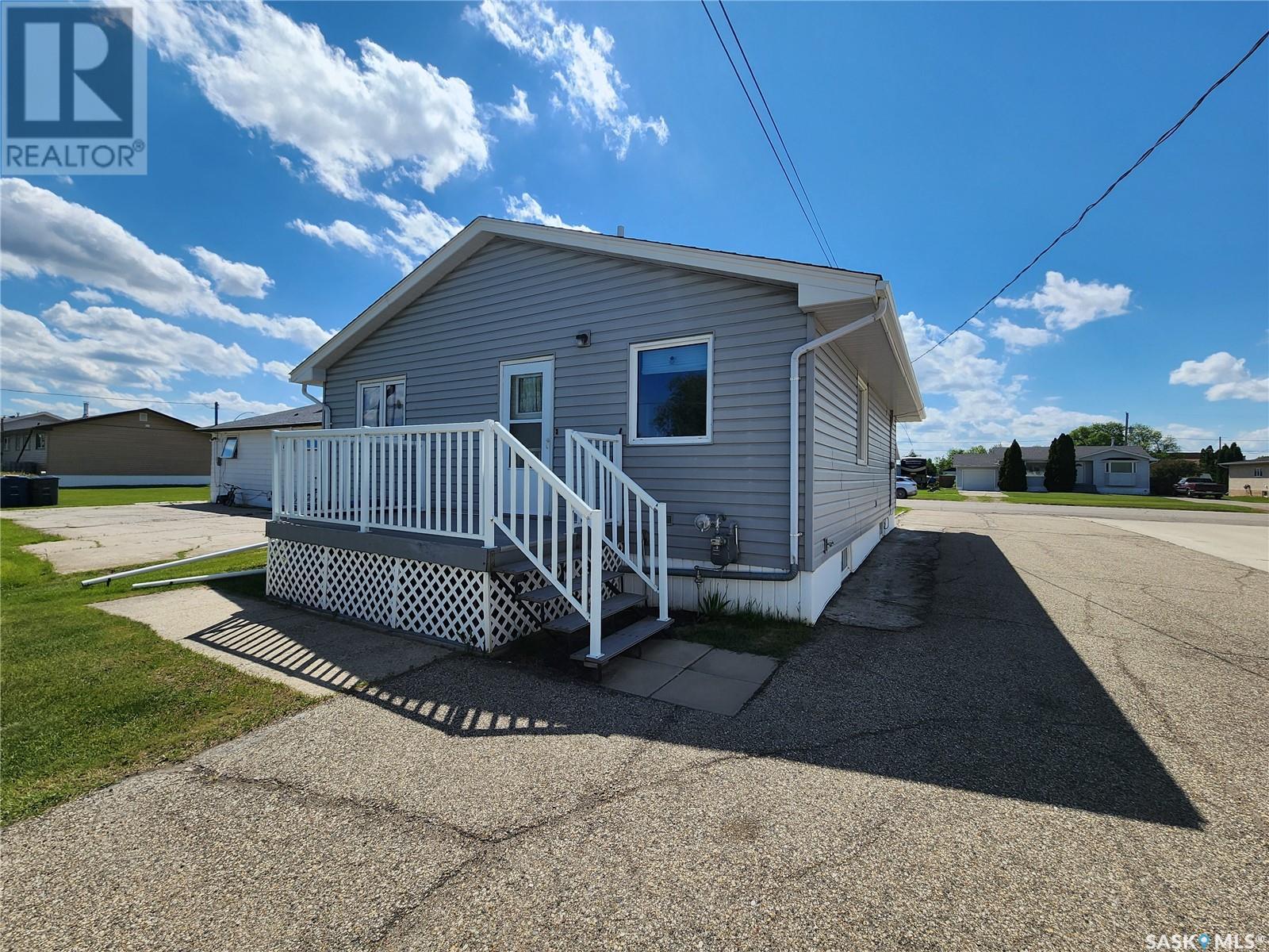 1009 Desmond Street, Grenfell, Saskatchewan  S0G 2B0 - Photo 33 - SK973363