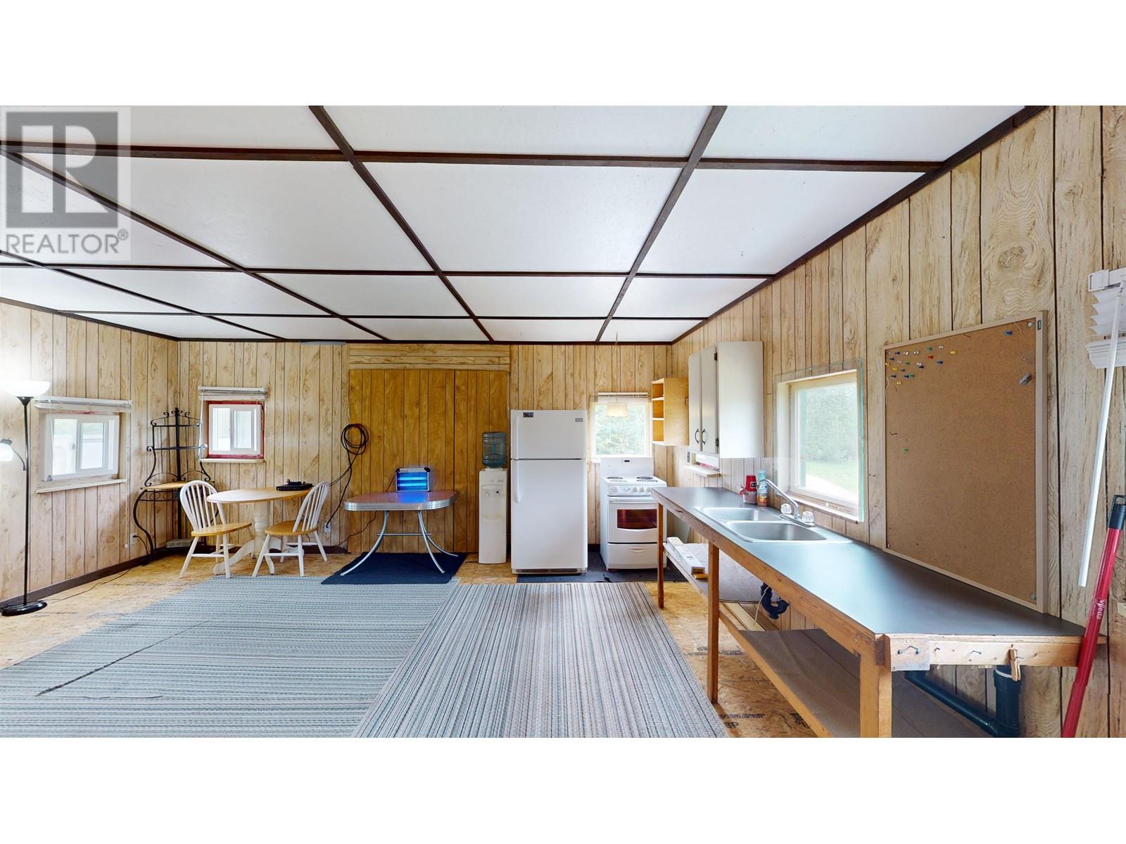 2922 Venture Road, Quesnel, British Columbia  V2J 6P8 - Photo 9 - R2894052