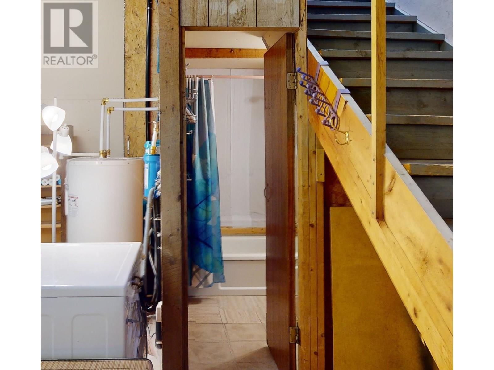 2922 Venture Road, Quesnel, British Columbia  V2J 6P8 - Photo 8 - R2894052