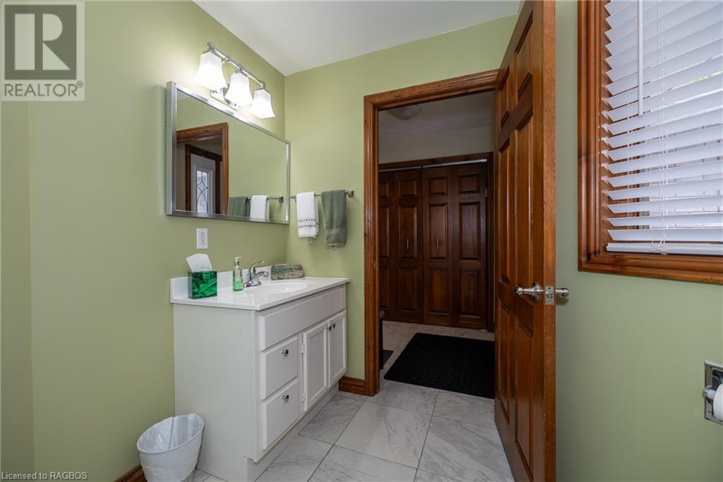 78 Lake Street, Georgian Bluffs, Ontario  N0H 2K0 - Photo 20 - 40604271