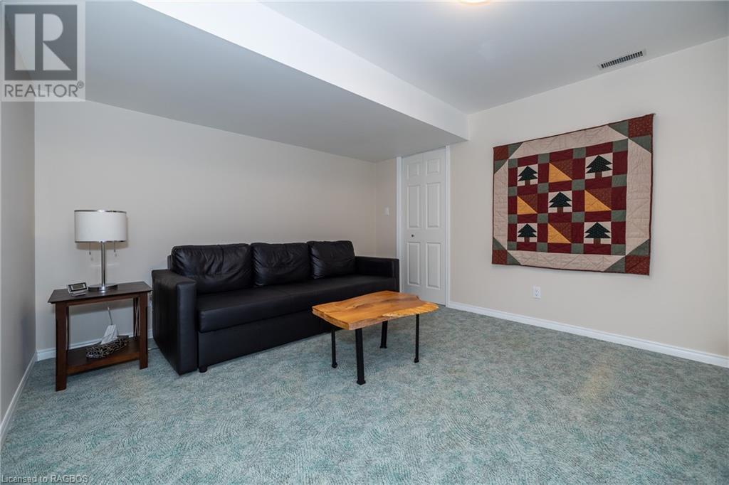 78 Lake Street, Georgian Bluffs, Ontario  N0H 2K0 - Photo 35 - 40604271