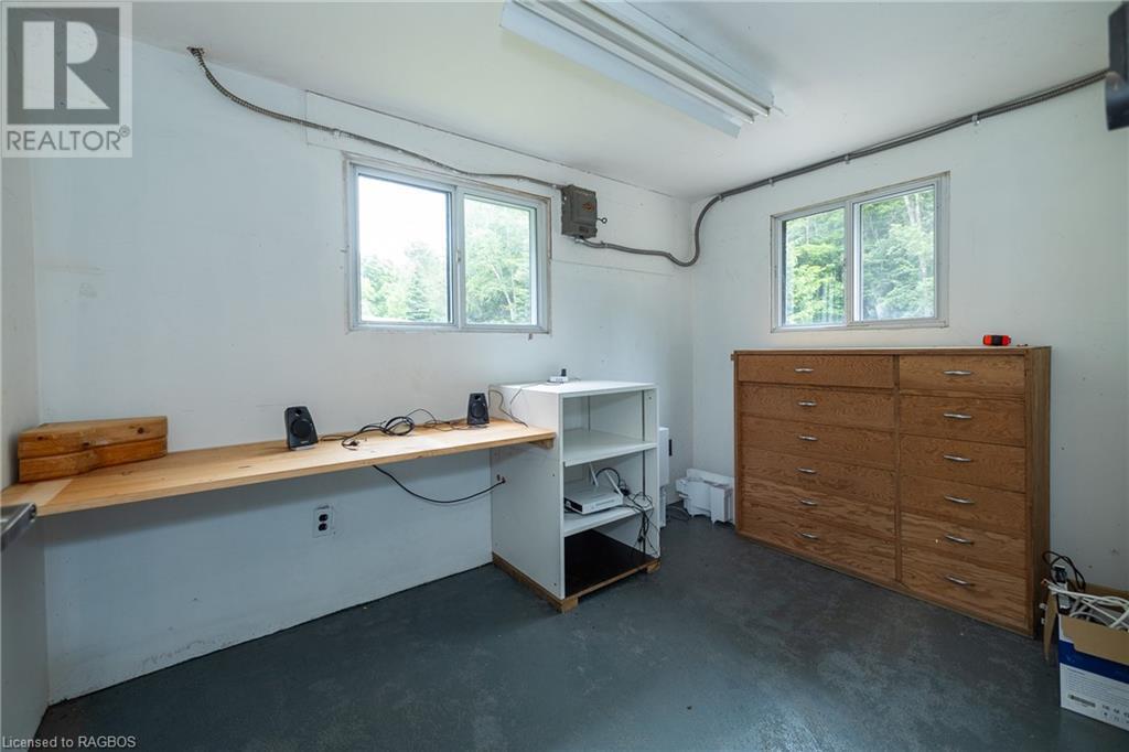 78 Lake Street, Georgian Bluffs, Ontario  N0H 2K0 - Photo 39 - 40604271