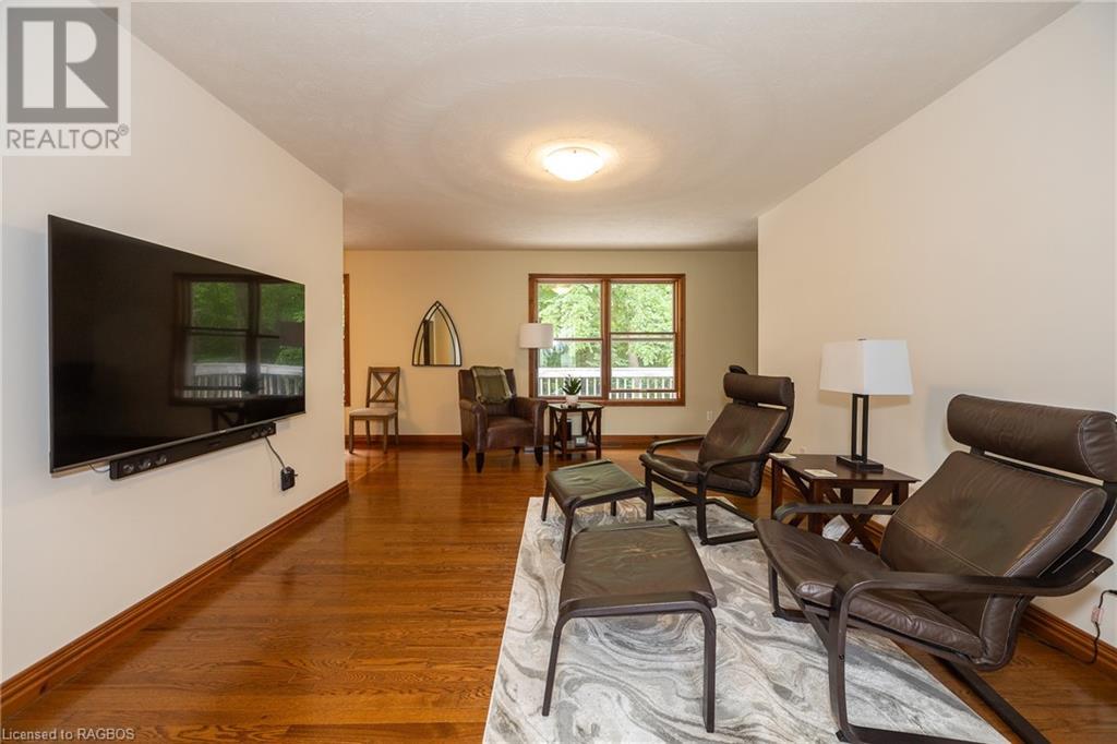 78 Lake Street, Georgian Bluffs, Ontario  N0H 2K0 - Photo 8 - 40604271