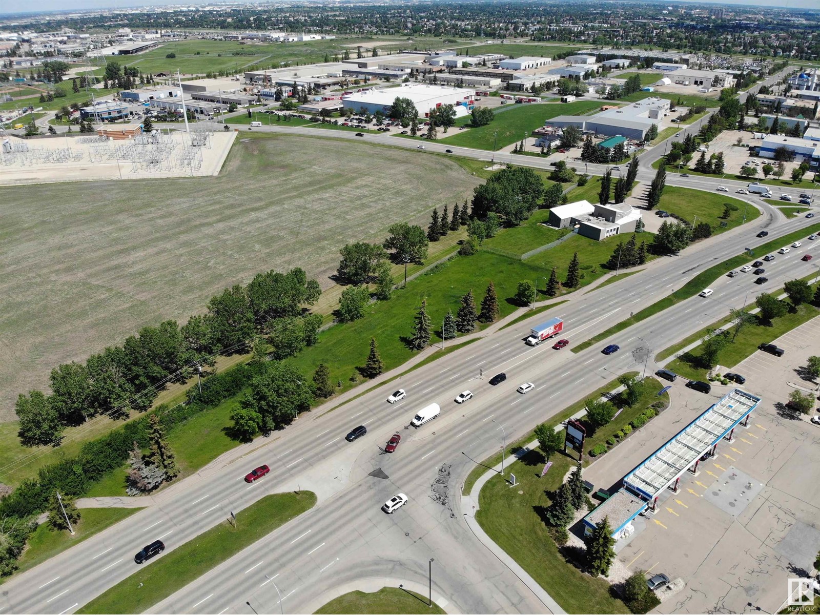 2308 Parsons Rd Nw, Edmonton, Alberta  T6N 2B2 - Photo 3 - E4392272