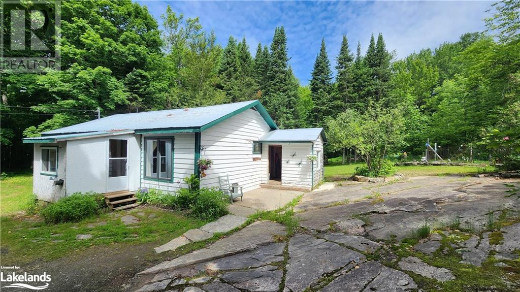 2471 Highway 60, Huntsville, Ontario  P1H 2J6 - Photo 3 - 40602479