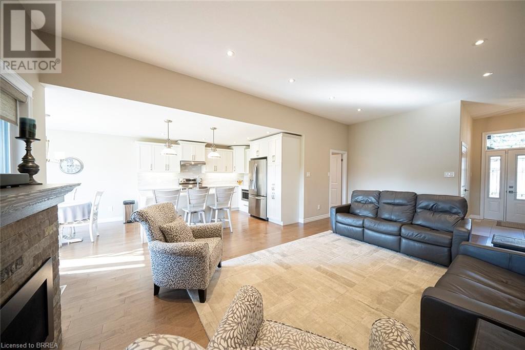 27 Stonebridge Place, Simcoe, Ontario  N3Y 0E6 - Photo 8 - 40605252