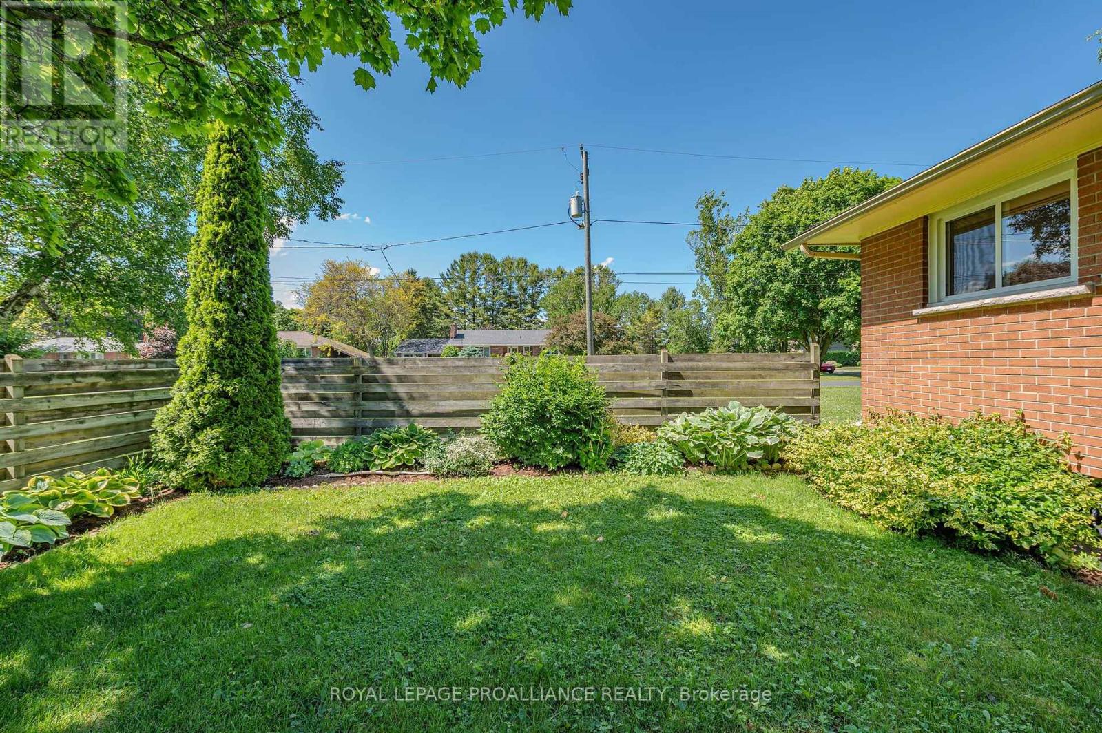 7 Maplewood Boulevard, Cobourg, Ontario  K9A 4J4 - Photo 7 - X8435776