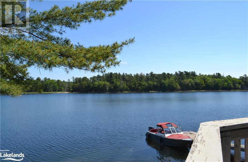 8 A65 Island, Pointe au Baril, Ontario P0G 1K0 (27035293) Linton