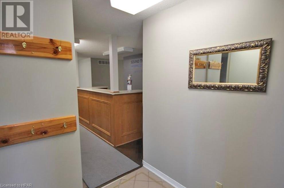 44 Newgate Street, Goderich, Ontario N7A 1P1 (27035456) Coldwell