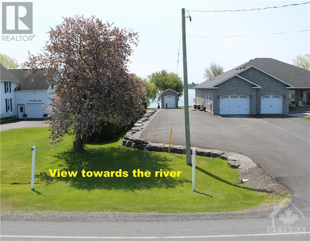 0000 Lakeshore Drive Unit#2, Morrisburg, Ontario  K0C 1X0 - Photo 3 - 1380258
