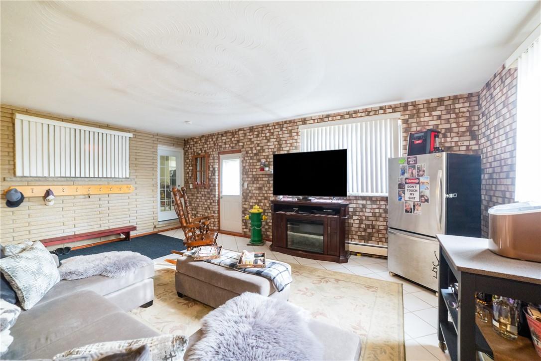 1239 Westbrook Rd Road, Hamilton, Ontario  L0R 1E0 - Photo 19 - H4196713