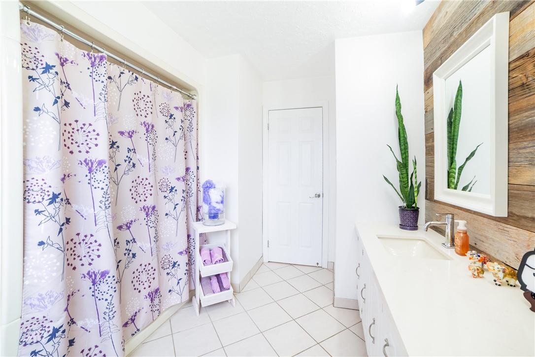 1239 Westbrook Rd Road, Hamilton, Ontario  L0R 1E0 - Photo 23 - H4196713