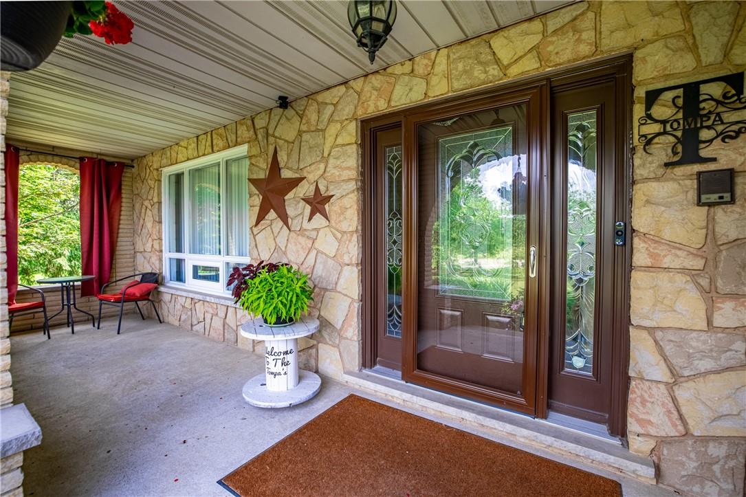 1239 Westbrook Rd Road, Hamilton, Ontario  L0R 1E0 - Photo 3 - H4196713