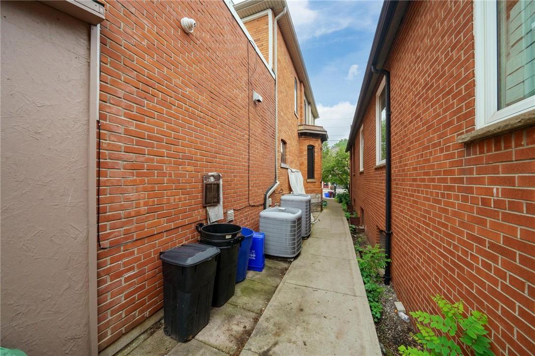 215 Locke Street S, Hamilton, Ontario  L8P 4B6 - Photo 32 - H4197077