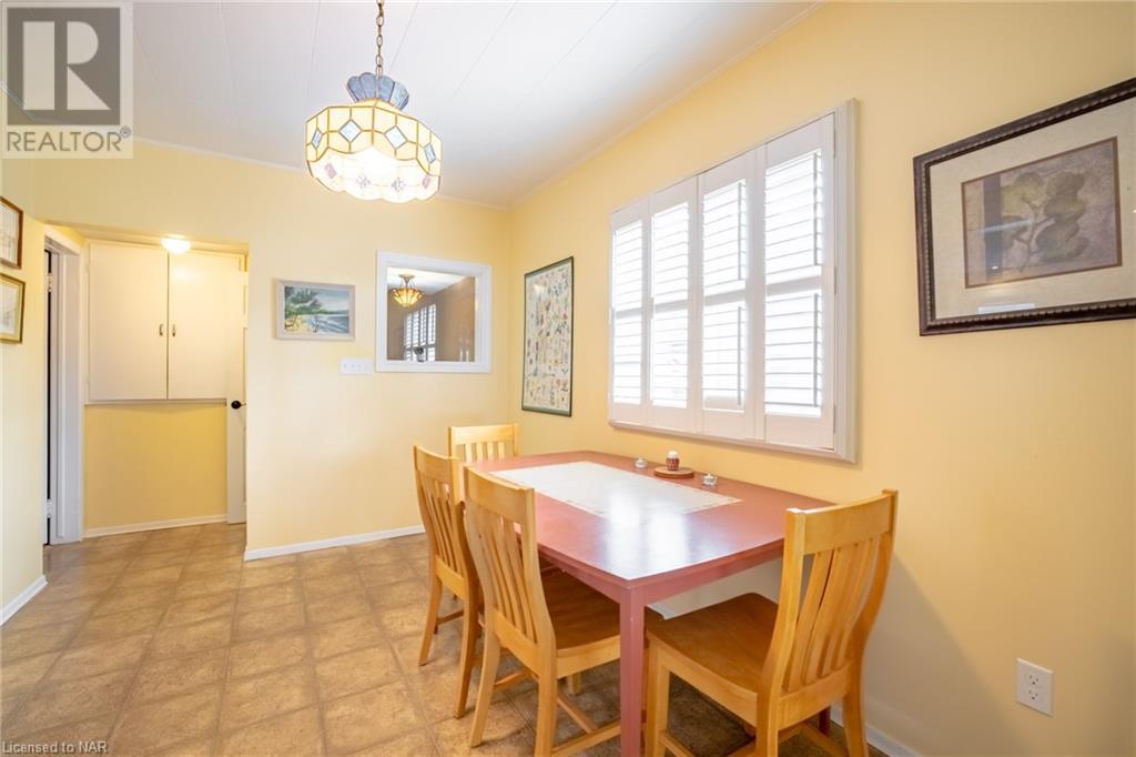 692 Lakeshore Road, Fort Erie, Ontario  L2A 1C1 - Photo 14 - 40599205