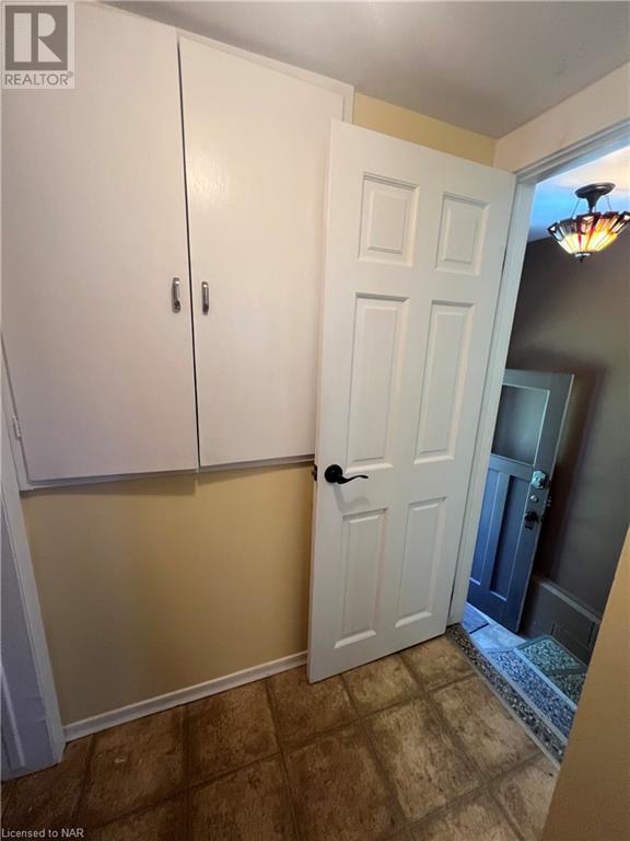 692 Lakeshore Road, Fort Erie, Ontario  L2A 1C1 - Photo 22 - 40599205