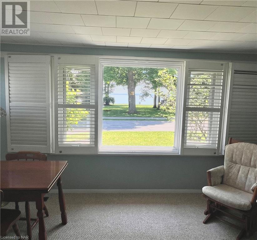 692 Lakeshore Road, Fort Erie, Ontario  L2A 1C1 - Photo 8 - 40599205