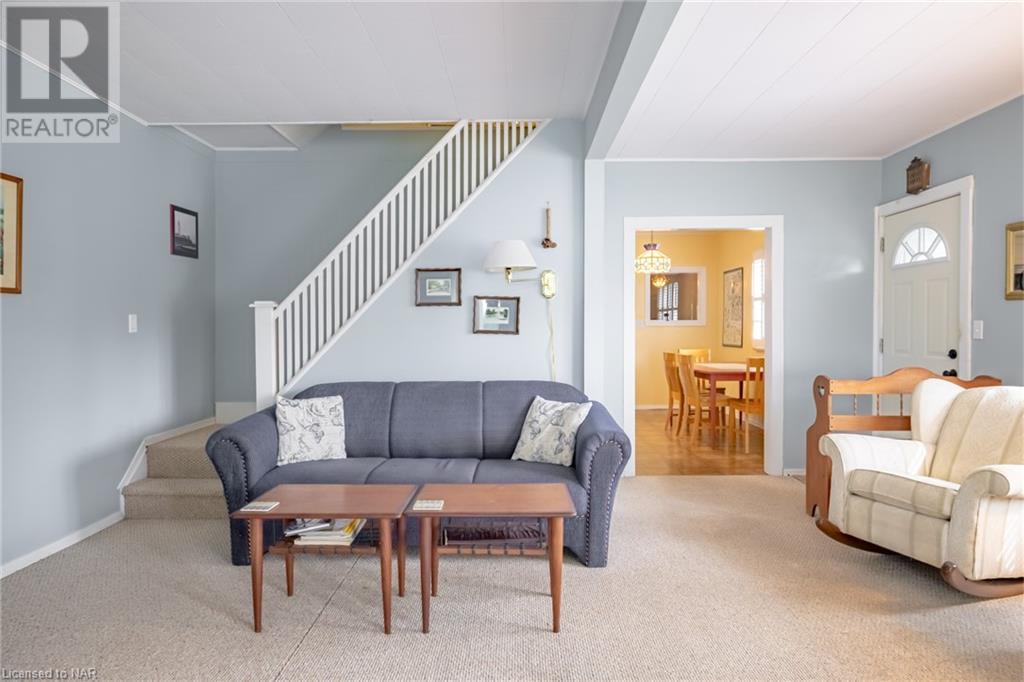 692 Lakeshore Road, Fort Erie, Ontario  L2A 1C1 - Photo 9 - 40599205