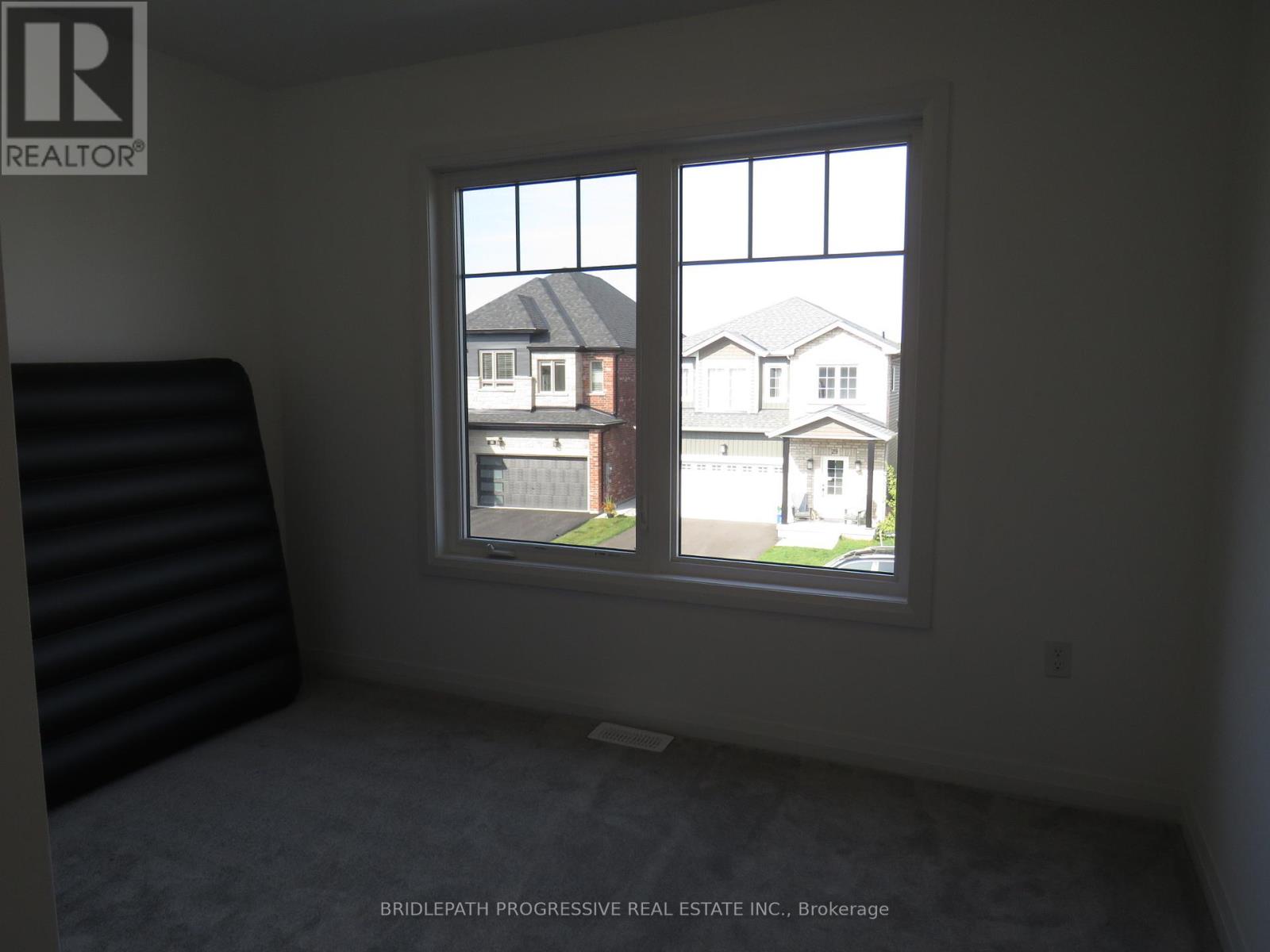 22 Alaskan Heights, Barrie (Holly), Ontario  L9J 0H9 - Photo 13 - S8436908