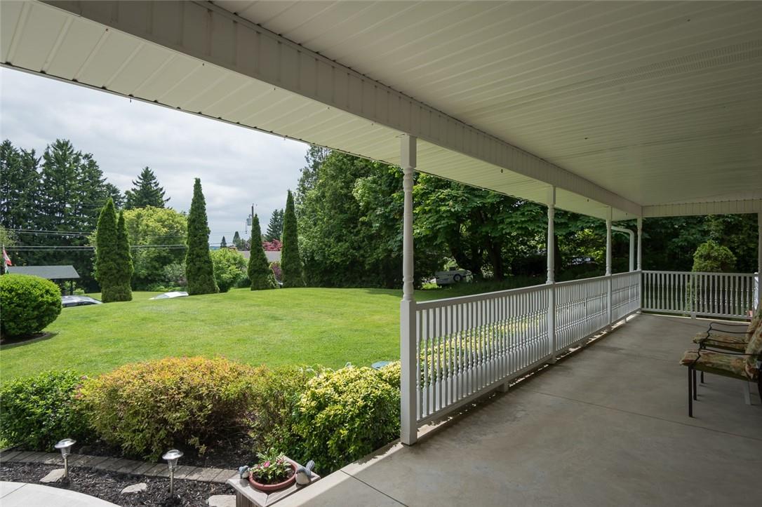 139 Hillcrest Avenue, Hamilton, Ontario  L9H 4X9 - Photo 4 - H4196453