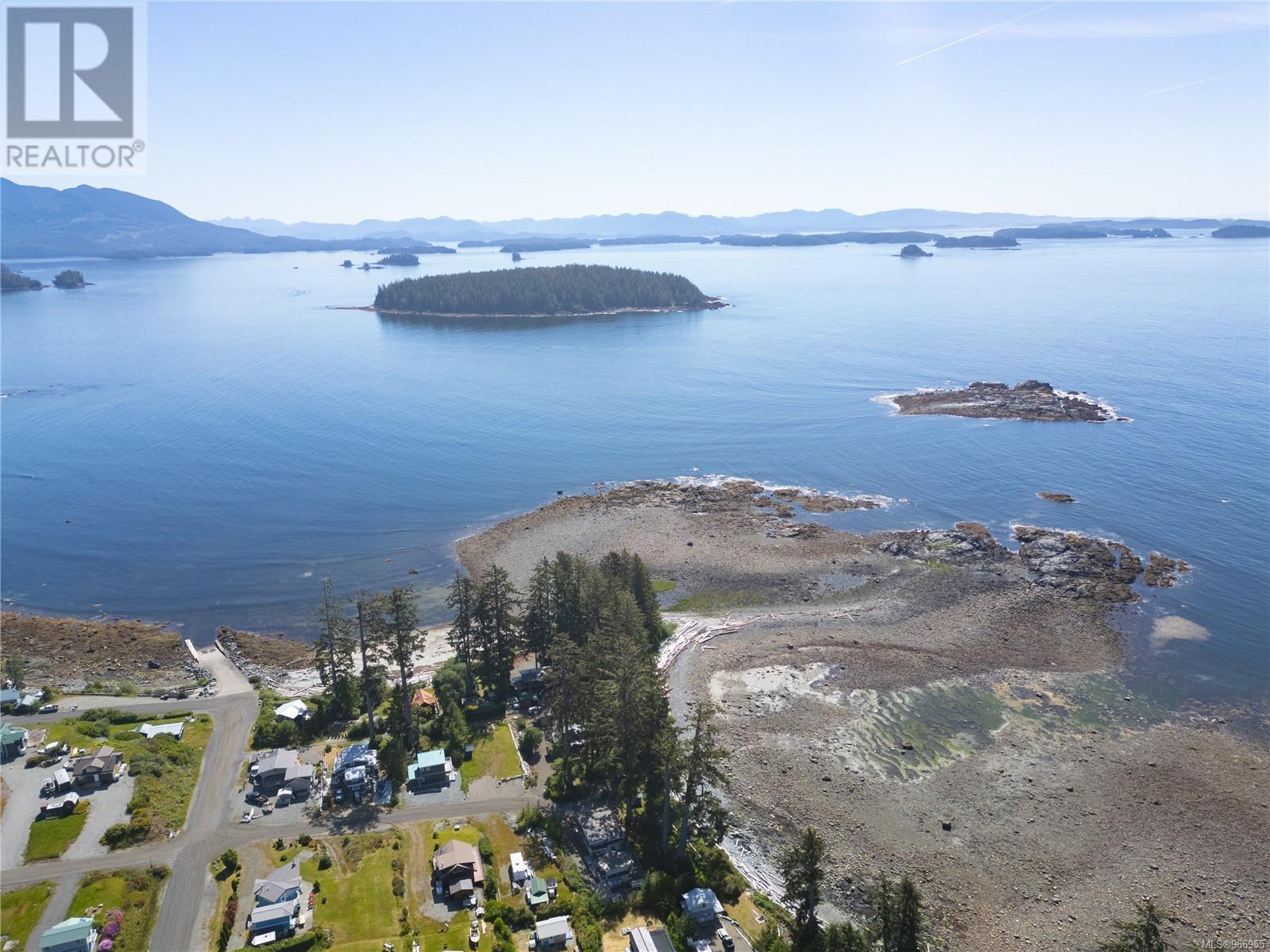 1009 Beach Rd, Ucluelet, British Columbia  V0R 3A0 - Photo 10 - 966955