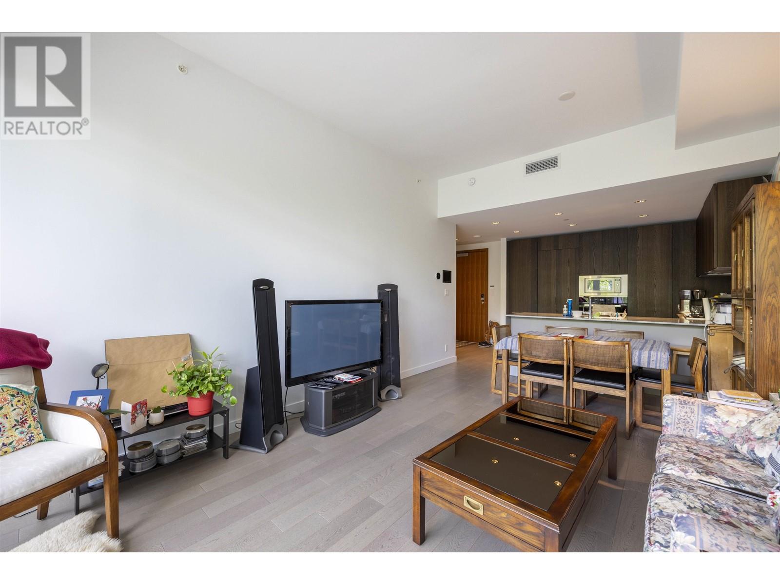Listing Picture 6 of 27 : 206 6622 PEARSON WAY, Richmond / 烈治文 - 魯藝地產 Yvonne Lu Group - MLS Medallion Club Member
