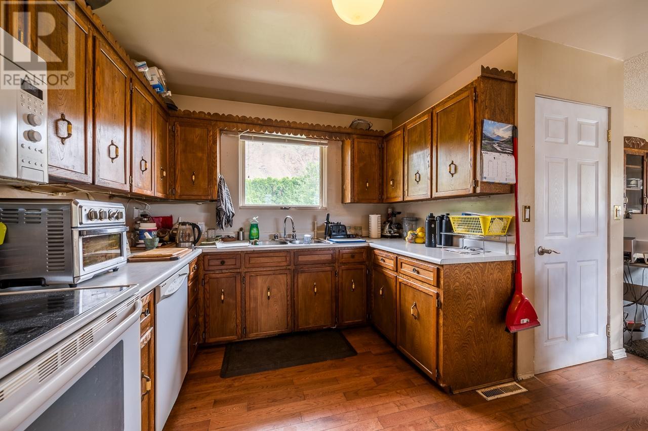 2240 Bonnie Place, Kamloops, British Columbia  V2B 4Y7 - Photo 3 - 179222